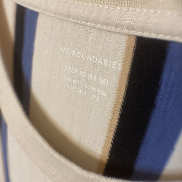 3XL cream and blue no boundaries shirt. - Picture 3 of 3